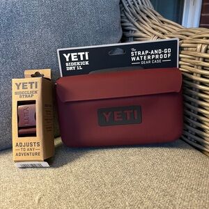 Yeti 1L Sidekick and matching Wild Vine Sideclick strap